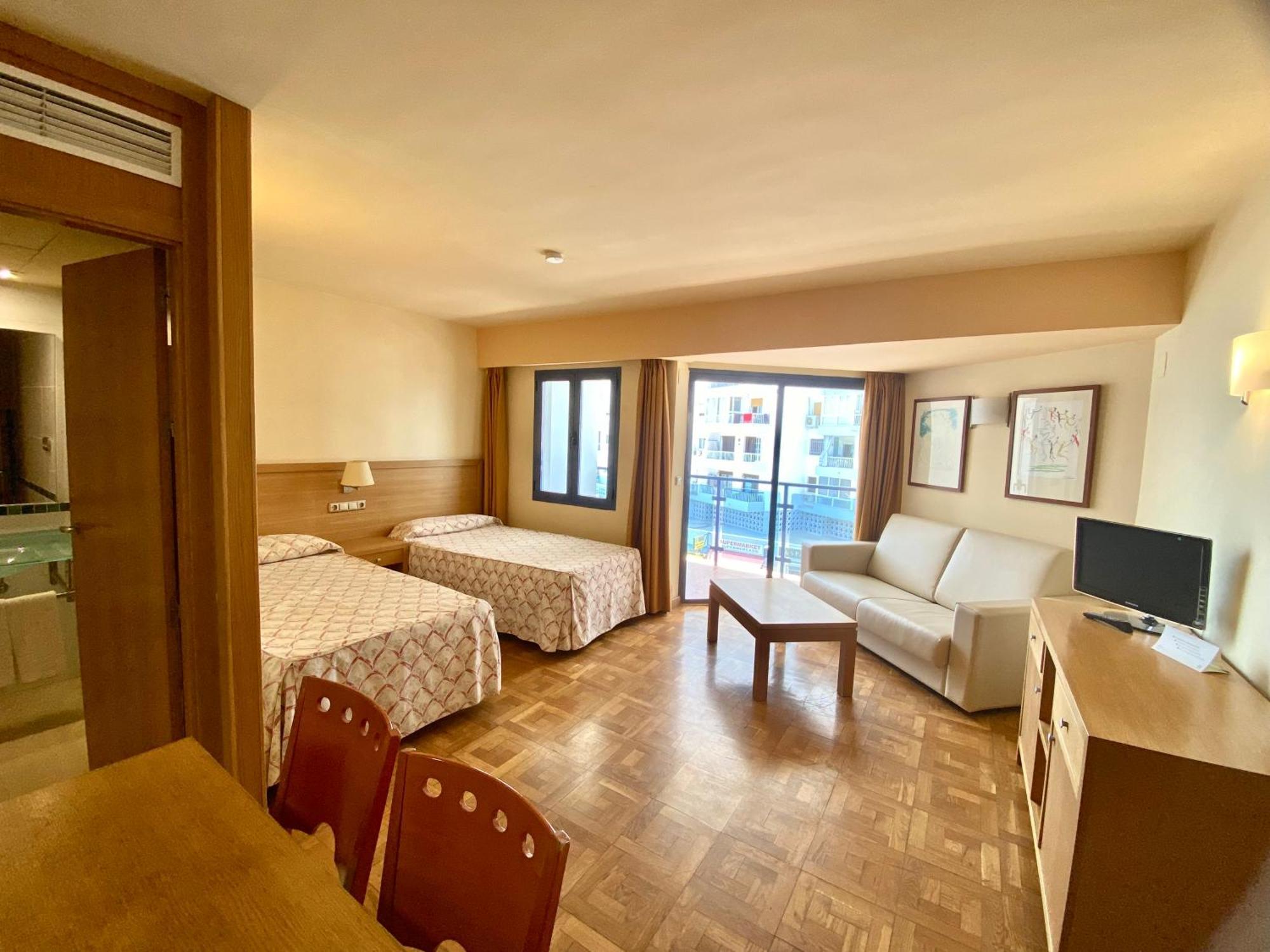 Apartamentos Ms Pepita Беналмадена Екстериор снимка