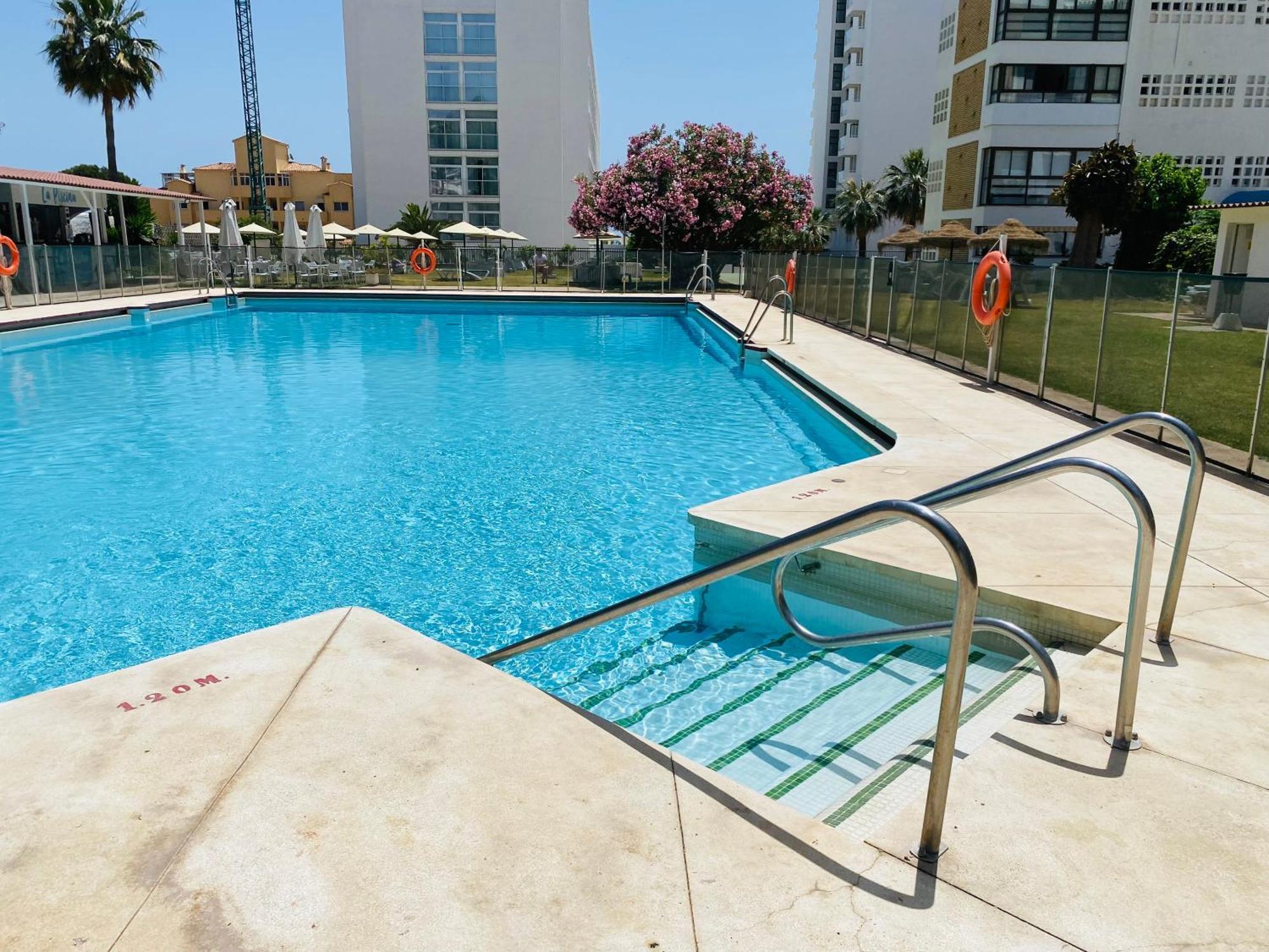 Apartamentos Ms Pepita Беналмадена Екстериор снимка